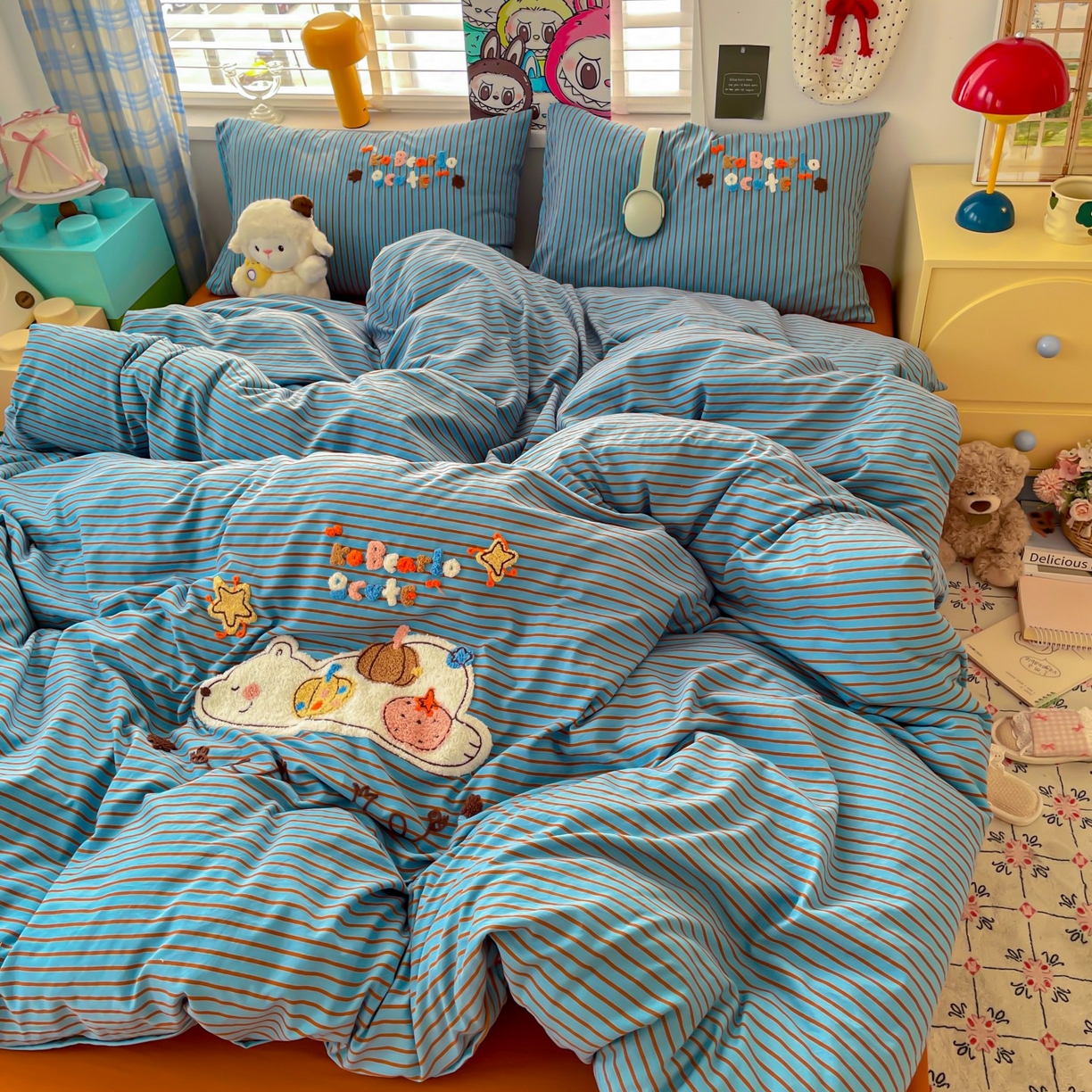 91家纺网 家纺一手货源 找家纺 凯洛奇 2025新款趴趴熊毛巾绣四件套（提供买家秀） 趴趴熊-蓝条条