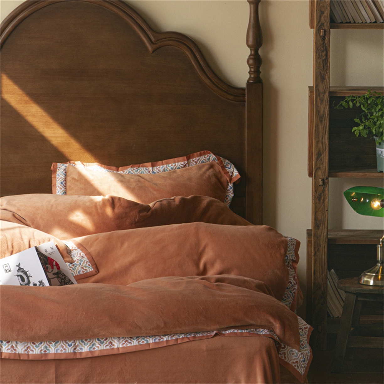 91家纺网 家纺一手货源 找家纺 绒梦里 2025新款高克重全消光工艺款高定云绒牛奶绒四件套云柔秘境 云柔秘境-暖橙