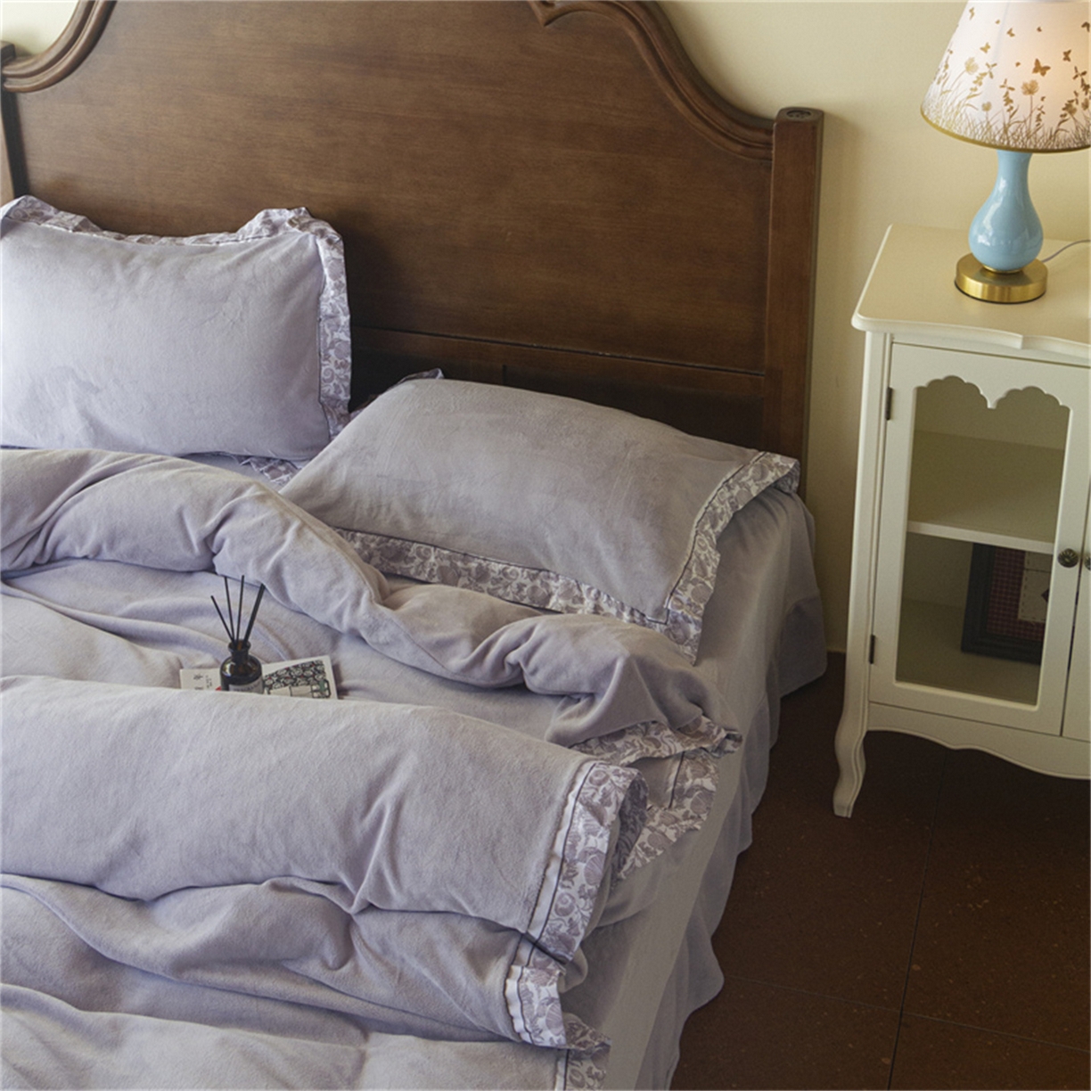 91家纺网 家纺一手货源 找家纺 绒梦里 2025新款高克重全消光工艺款高定云绒牛奶绒四件套云柔秘境 云柔秘境-紫