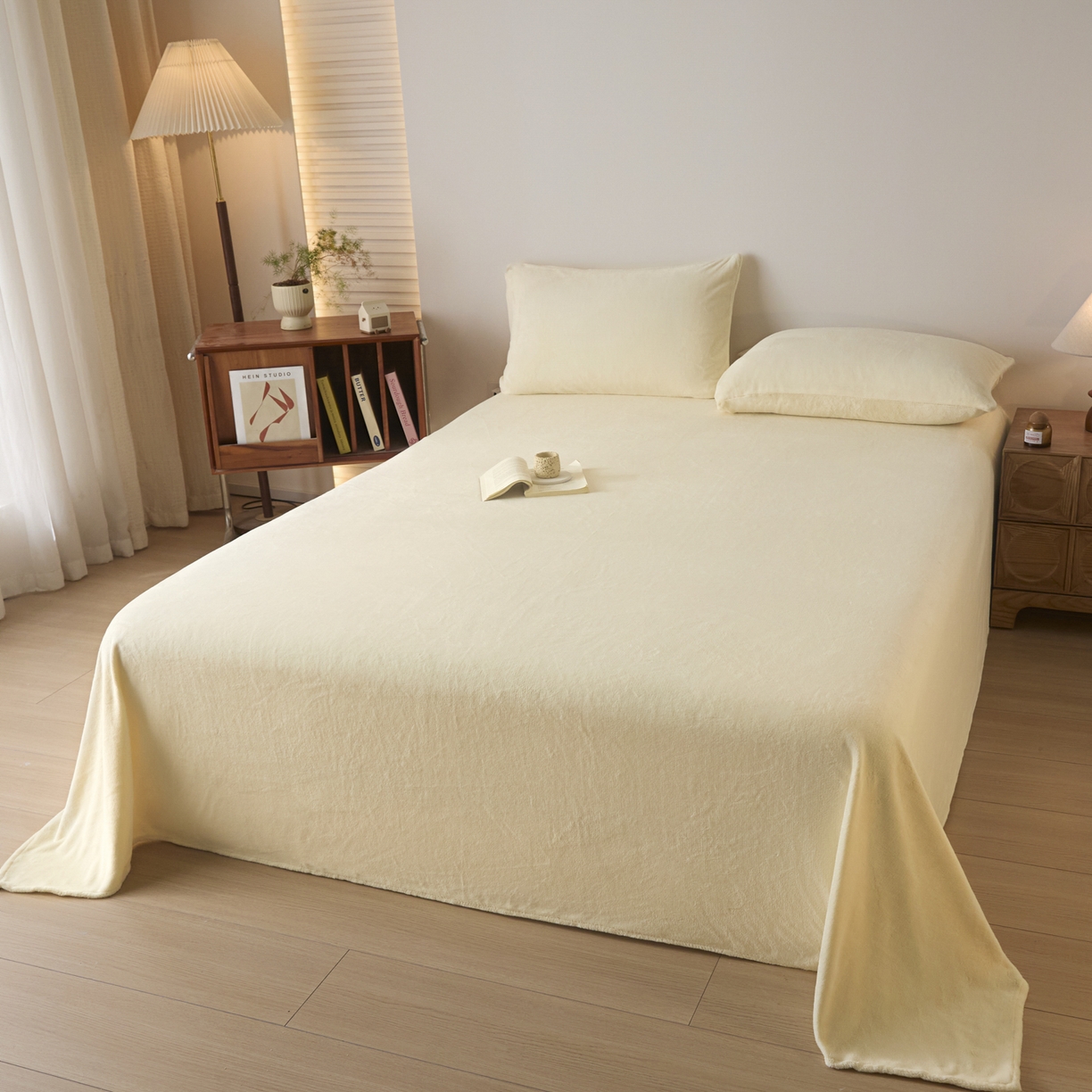 91家纺网 家纺一手货源 找家纺 小叮当家纺仓储工厂店 2025新款牛奶绒简约纯色单床单 床单单件 奶昔黄-cd