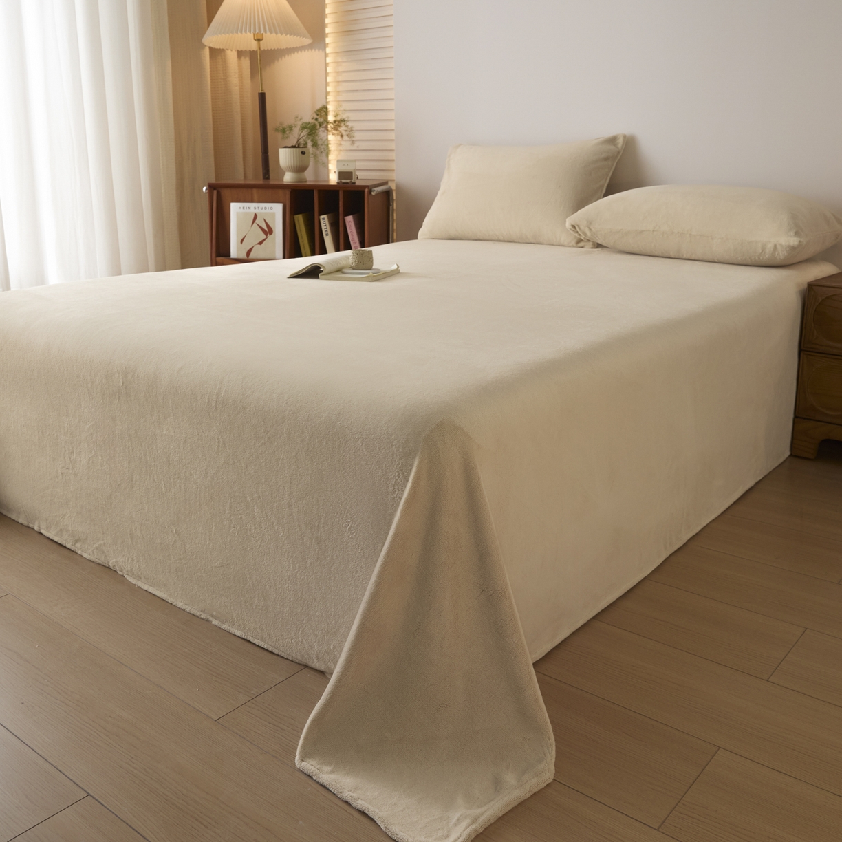 91家纺网 家纺一手货源 找家纺 小叮当家纺仓储工厂店 2025新款牛奶绒简约纯色单床单 床单单件 米杏-cd