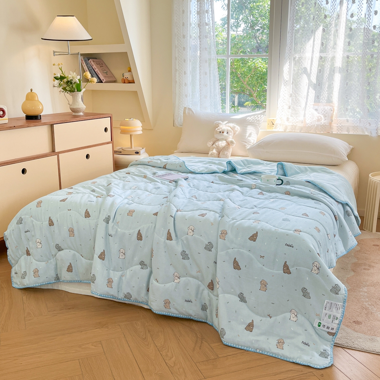 91家纺网 家纺一手货源 找家纺 小叮当家纺仓储工厂店 2025新款全棉双层纱牛奶绒毛毯毯子 双层纱毛毯-玩偶小兔