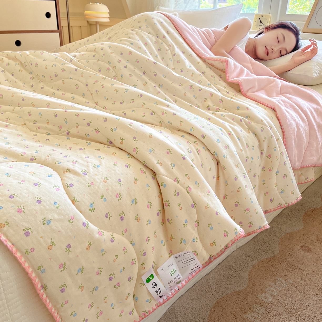 91家纺网 家纺一手货源 找家纺 小叮当家纺仓储工厂店 2025新款全棉双层纱牛奶绒毛毯毯子 双层纱毛毯-小碎花