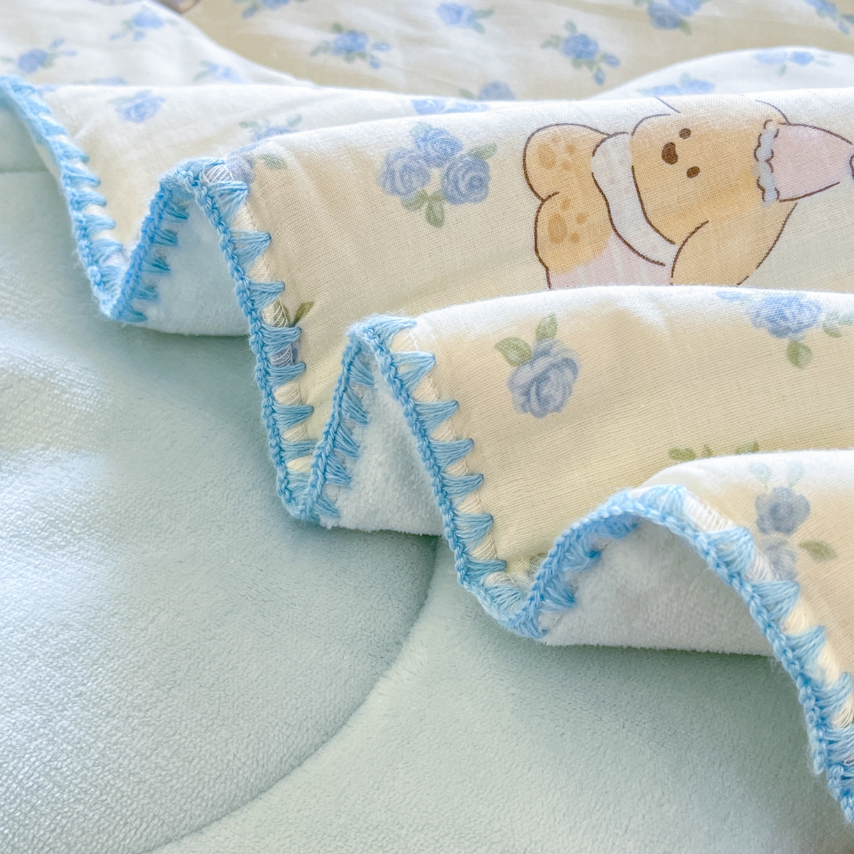 91家纺网 家纺一手货源 找家纺 小叮当家纺仓储工厂店 2025新款全棉双层纱牛奶绒毛毯毯子 双层纱毛毯-韩范甜心