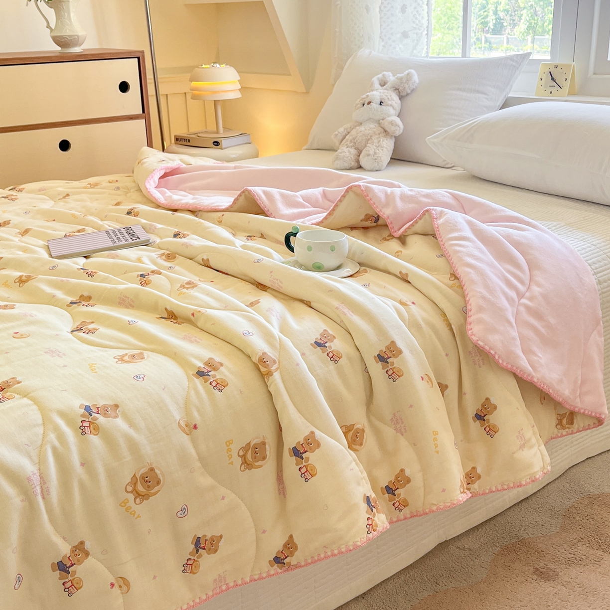 91家纺网 家纺一手货源 找家纺 小叮当家纺仓储工厂店 2025新款全棉双层纱牛奶绒毛毯毯子 双层纱毛毯-小熊故事