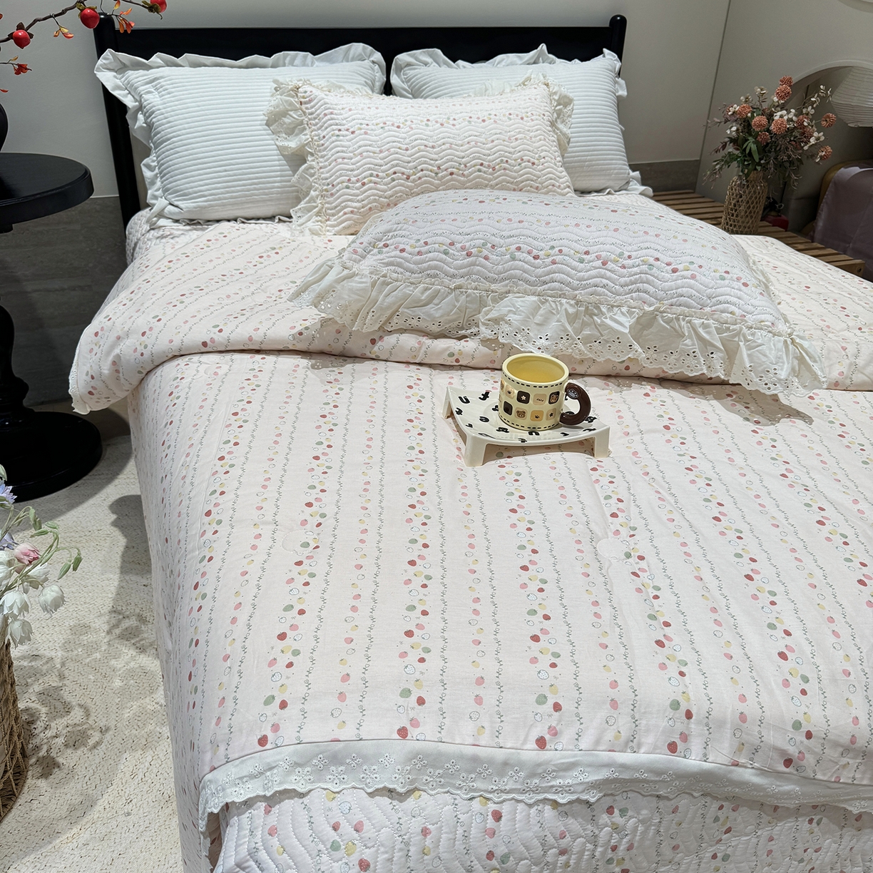 91家纺网 家纺一手货源 找家纺 （总）莱豫家纺 2025新款全棉花边四季被5斤有同款床盖三件套