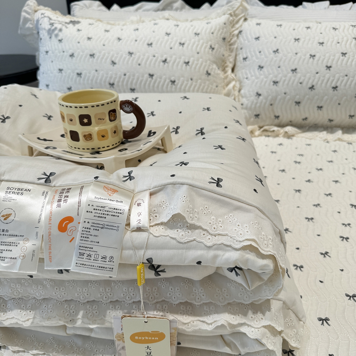 91家纺网 家纺一手货源 找家纺 莱豫家纺 2025新款全棉花边四季被5斤有同款床盖三件套 蝴蝶结