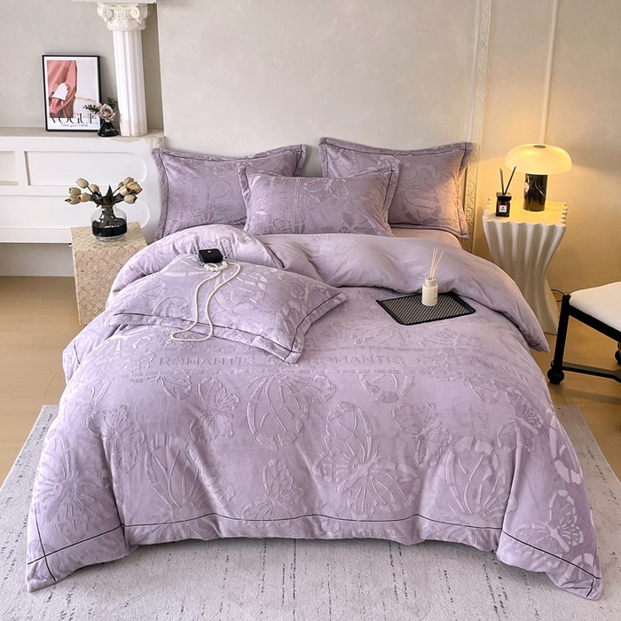 91家纺网 家纺一手货源 找家纺 慕希家纺 2025新款高克重牛奶绒雕花四件套-蝶梦 蝶梦-风信紫