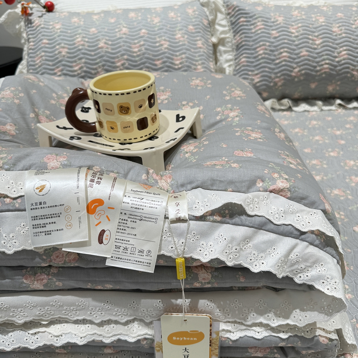 91家纺网 家纺一手货源 找家纺 莱豫家纺 2025新款全棉花边四季被5斤有同款床盖三件套 沫婉