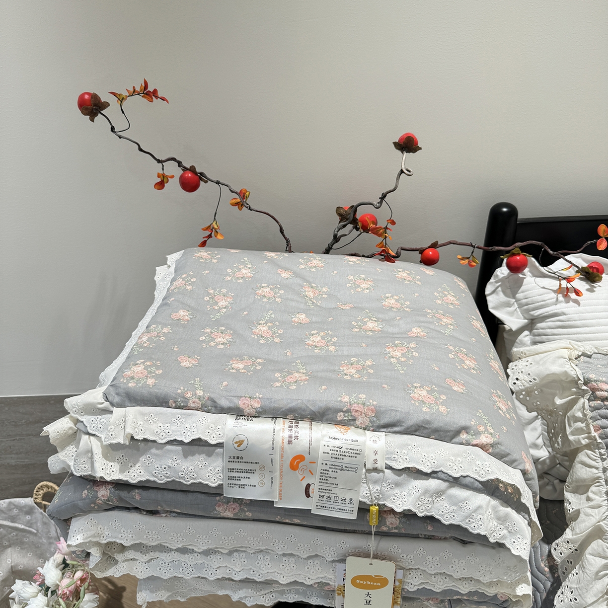91家纺网 家纺一手货源 找家纺 莱豫家纺 2025新款全棉花边四季被5斤有同款床盖三件套 沫婉