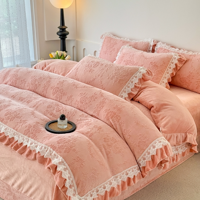 91家纺网 家纺一手货源 找家纺 锦格家纺 2024新款A类高克重牛奶绒四件套苏枚雅【豆沙】