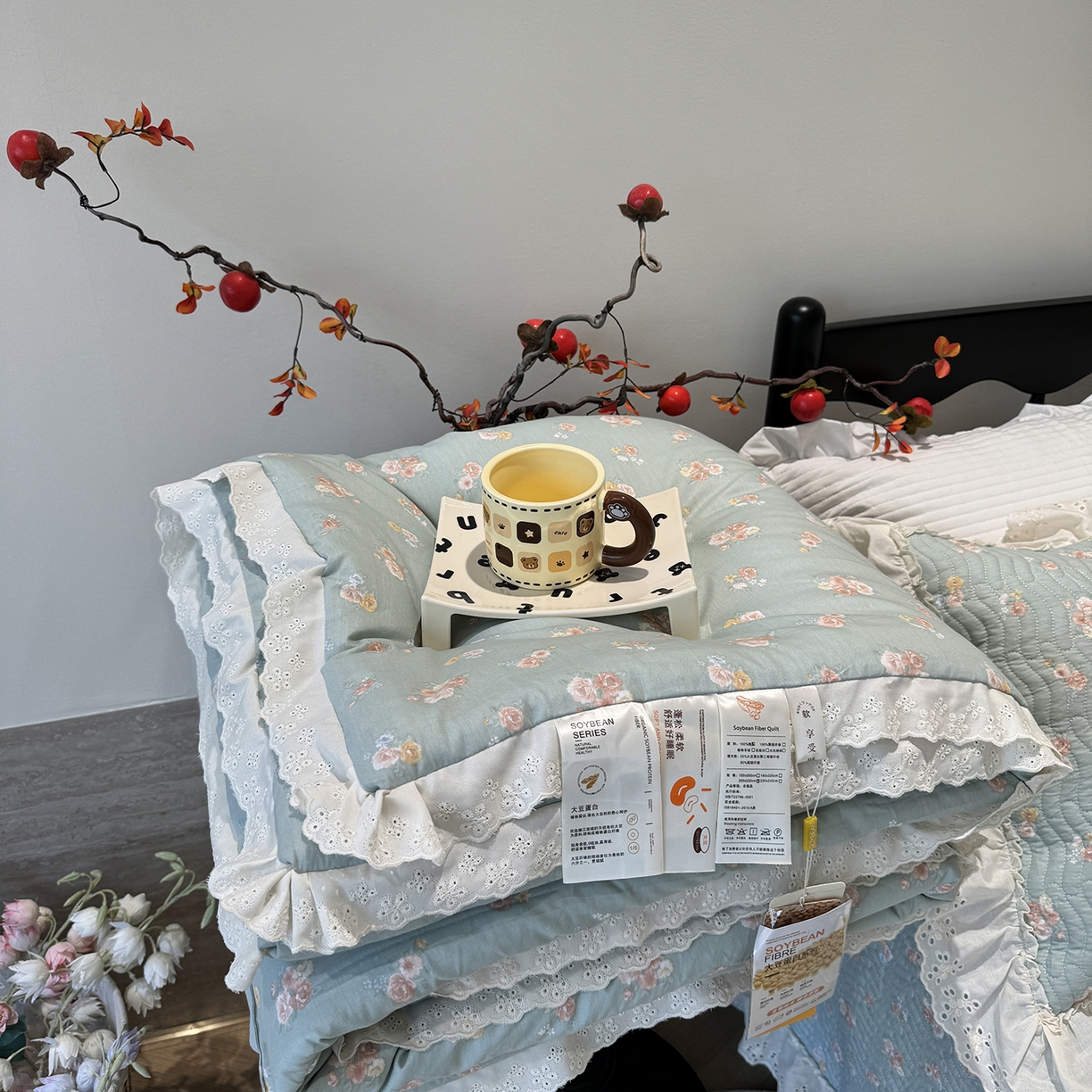 91家纺网 家纺一手货源 找家纺 莱豫家纺 2025新款全棉花边四季被5斤有同款床盖三件套 沐辰花绿