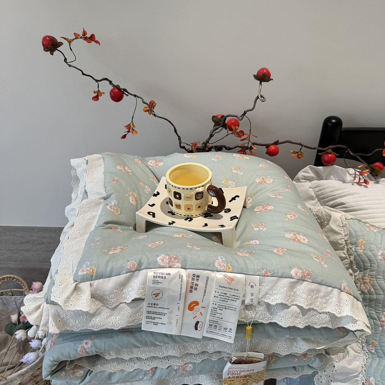 91家纺网 家纺一手货源 找家纺 莱豫家纺 2025新款全棉花边四季被5斤有同款床盖三件套 沐辰花绿