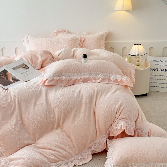 91家纺网 家纺一手货源 找家纺 锦格家纺 2024新款A类高克重牛奶绒四件套苏枚雅【玉粉】