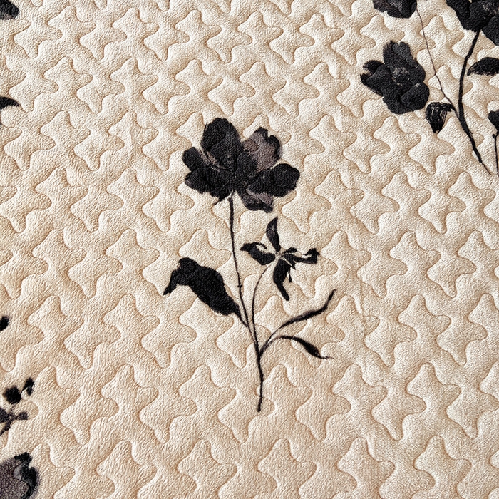 91家纺网 家纺一手货源 找家纺 晨晨家纺 2025新款牛奶绒赫本风夹棉床盖三件套 雅韵-米