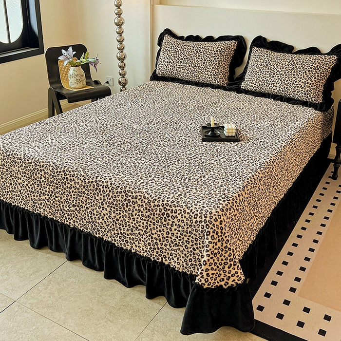 91家纺网 家纺一手货源 找家纺 晨晨家纺 2025新款牛奶绒赫本风夹棉床盖四件套 豹纹-陀