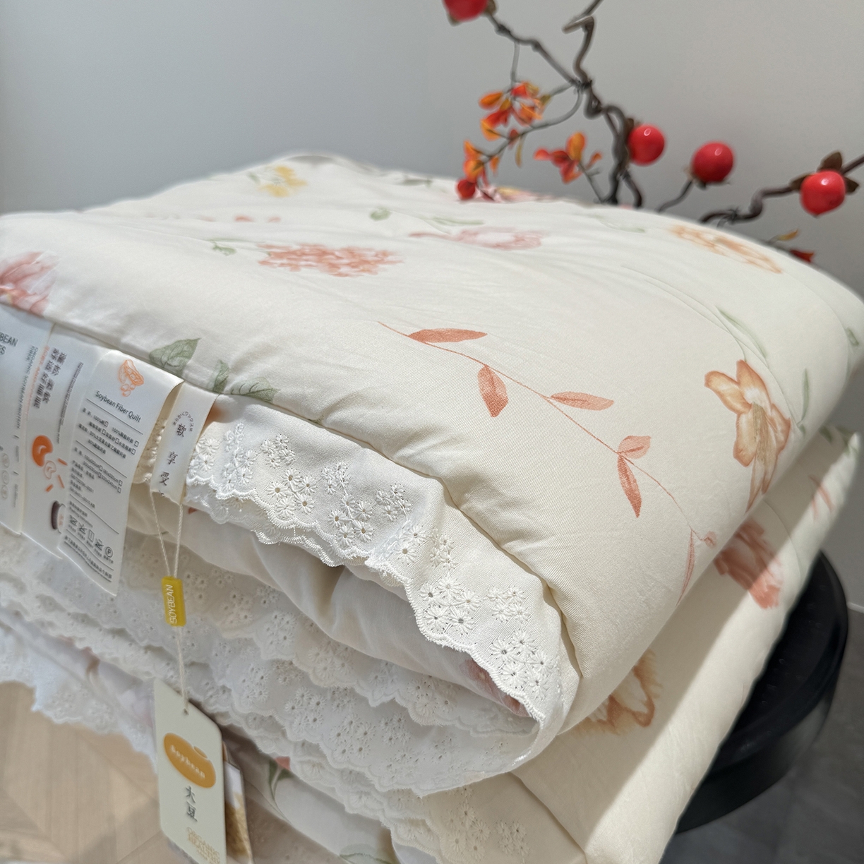 91家纺网 家纺一手货源 找家纺 莱豫家纺 2025新款全棉花边四季被5斤有同款床盖三件套 清幽粉