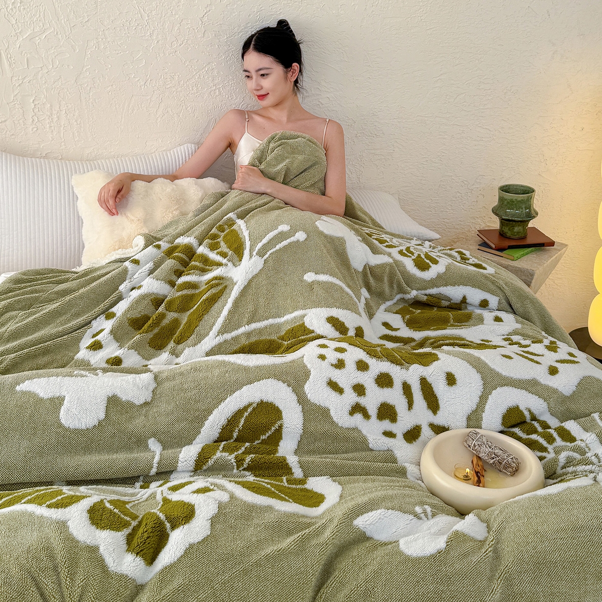 91家纺网 家纺一手货源 找家纺 （总）枋梢家纺 2025新款5D立体浮雕森系蝴蝶阳离子提花塔芙绒羊羔绒 加厚保暖盖毯 居家午睡保暖毯