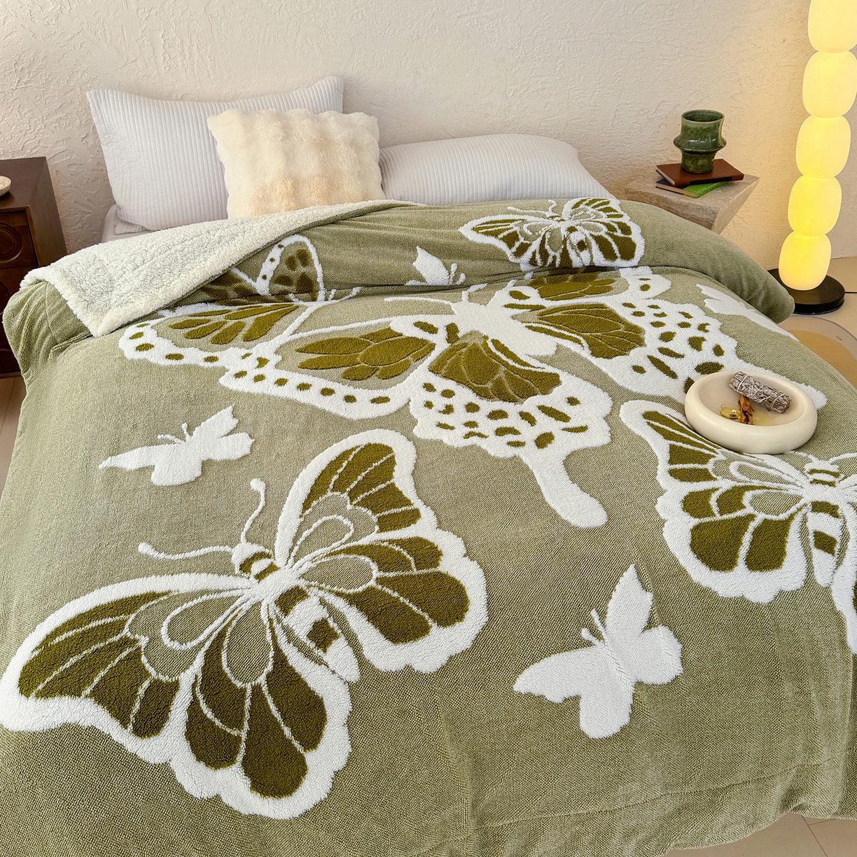 91家纺网 家纺一手货源 找家纺 （总）枋梢家纺 2025新款5D立体浮雕森系蝴蝶阳离子提花塔芙绒羊羔绒 加厚保暖盖毯 居家午睡保暖毯