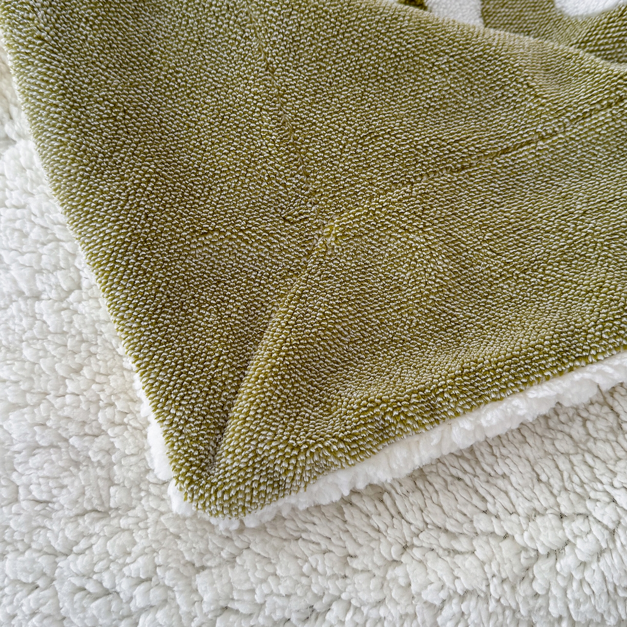 91家纺网 家纺一手货源 找家纺 （总）枋梢家纺 2025新款5D立体浮雕森系蝴蝶阳离子提花塔芙绒羊羔绒 加厚保暖盖毯 居家午睡保暖毯