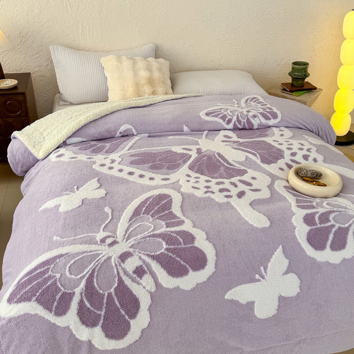 91家纺网 家纺一手货源 找家纺 枋梢家纺 2025新款5D立体浮雕森系蝴蝶阳离子提花塔芙绒羊羔绒 加厚保暖盖毯 居家午睡保暖毯 香芋紫