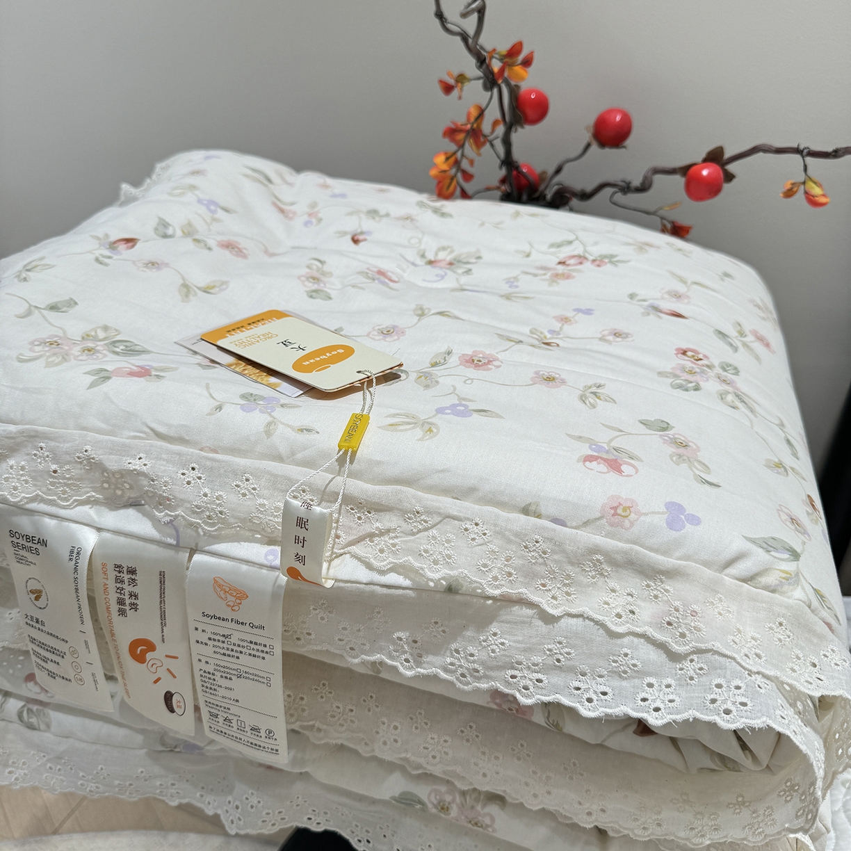 91家纺网 家纺一手货源 找家纺 莱豫家纺 2025新款全棉花边四季被5斤有同款床盖三件套 薇语梦
