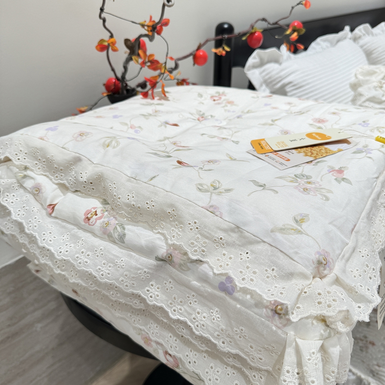 91家纺网 家纺一手货源 找家纺 莱豫家纺 2025新款全棉花边四季被5斤有同款床盖三件套 薇语梦