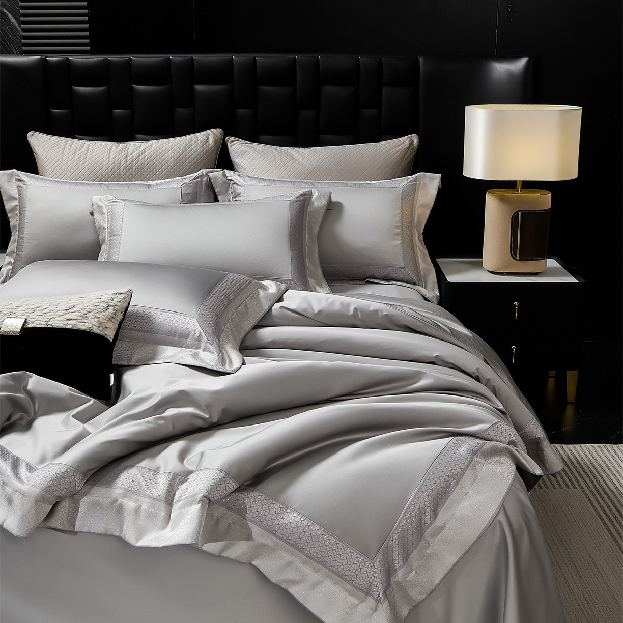 91家纺网 家纺一手货源 找家纺 （总）元元家居（元元被业） 2025秋冬新款百支长绒棉纯棉贡缎工艺款四件套-魅影系列