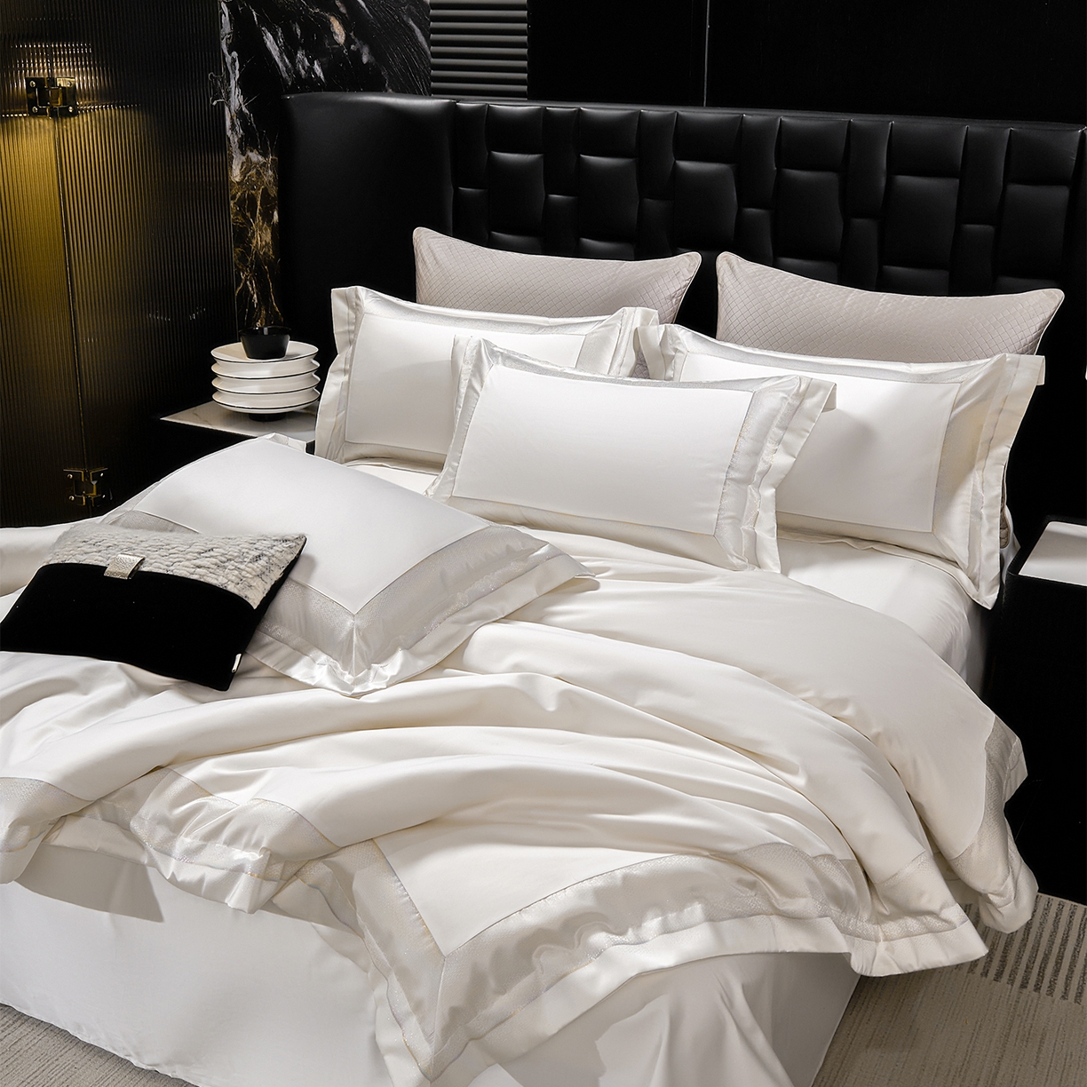 91家纺网 家纺一手货源 找家纺 元元家居（元元被业） 2025秋冬新款百支长绒棉纯棉贡缎工艺款四件套-魅影系列 魅影-典雅白