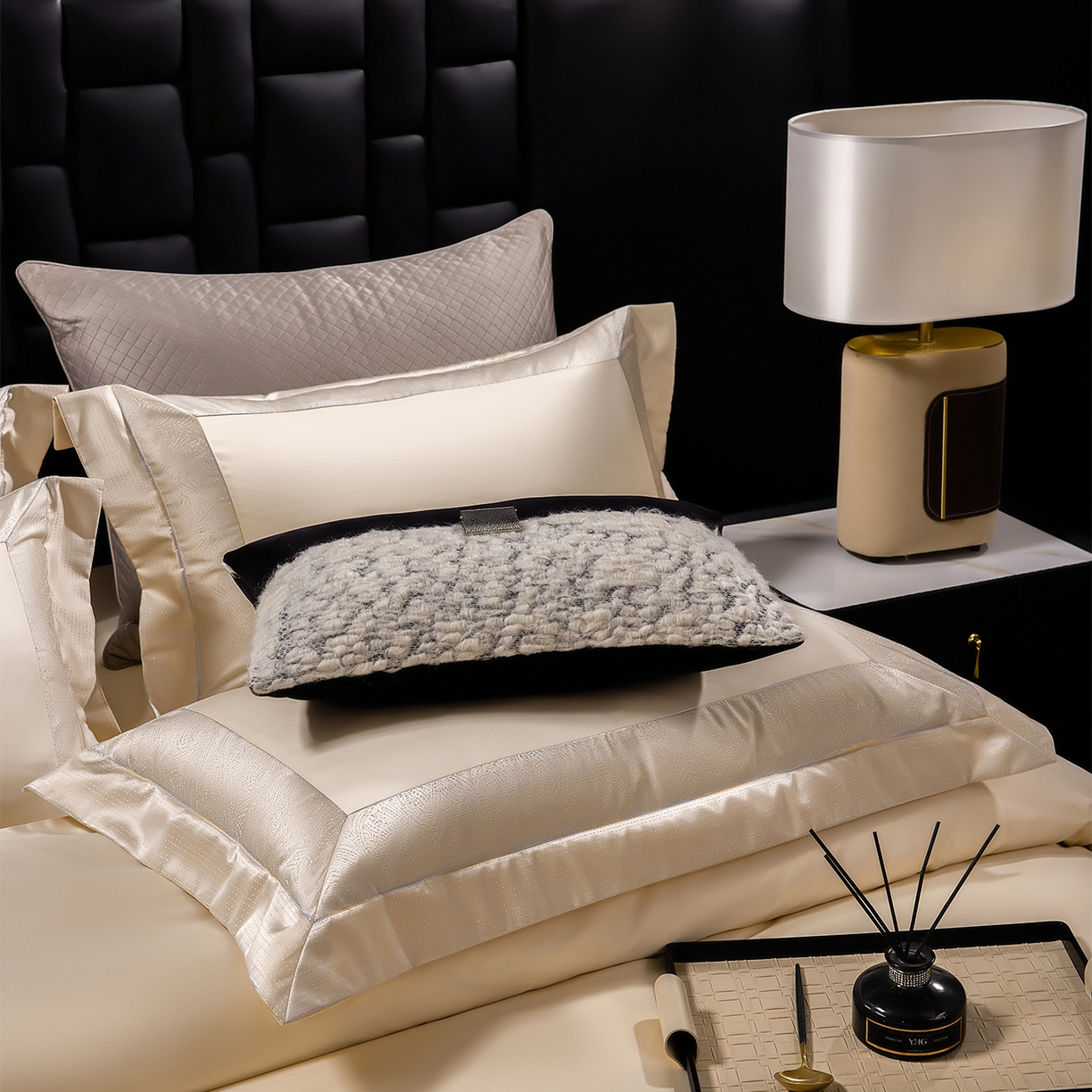 91家纺网 家纺一手货源 找家纺 元元家居（元元被业） 2025秋冬新款百支长绒棉纯棉贡缎工艺款四件套-魅影系列 魅影-香槟金