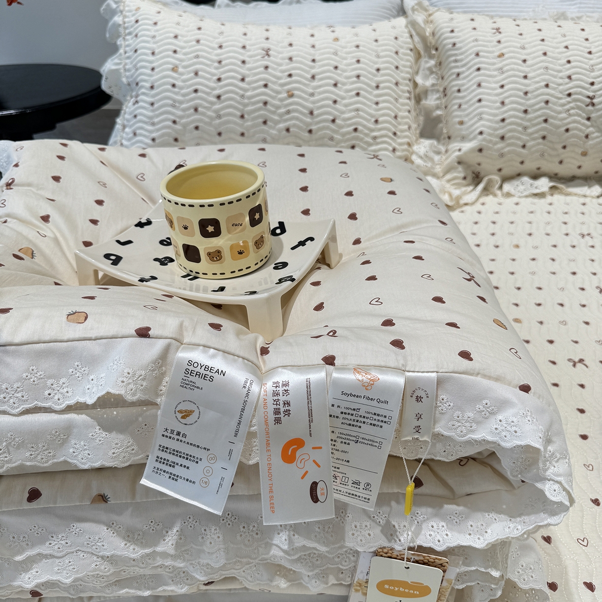 91家纺网 家纺一手货源 找家纺 莱豫家纺 2025新款全棉花边四季被5斤有同款床盖三件套 小小爱心