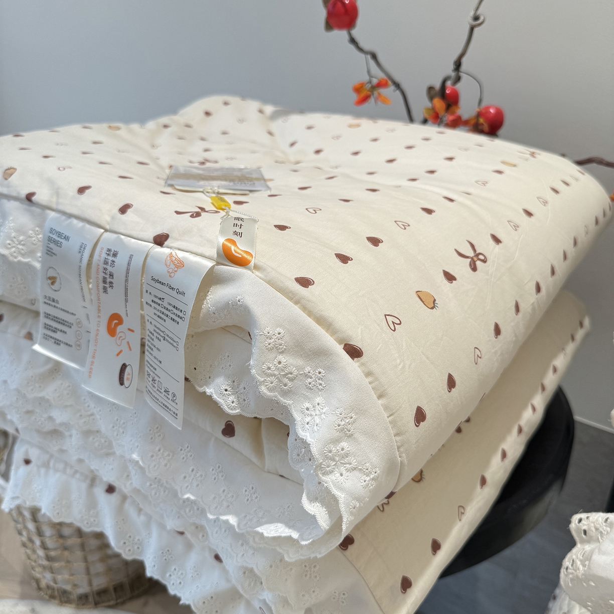 91家纺网 家纺一手货源 找家纺 莱豫家纺 2025新款全棉花边四季被5斤有同款床盖三件套 小小爱心