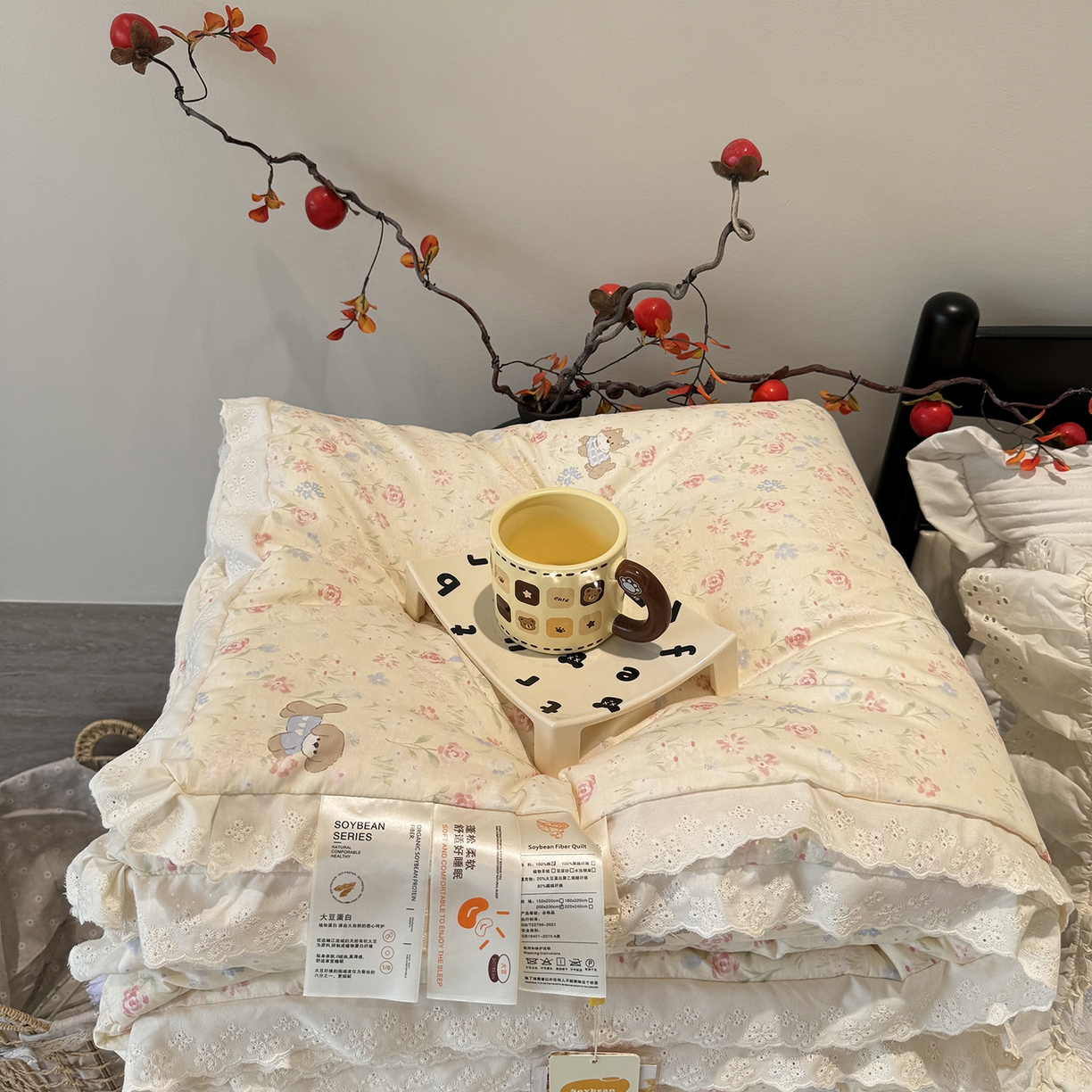 91家纺网 家纺一手货源 找家纺 莱豫家纺 2025新款全棉花边四季被5斤有同款床盖三件套 小小花园