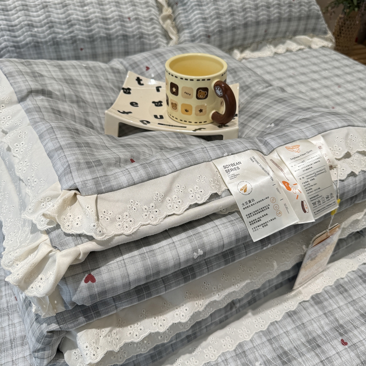 91家纺网 家纺一手货源 找家纺 莱豫家纺 2025新款全棉花边四季被5斤有同款床盖三件套 心悦