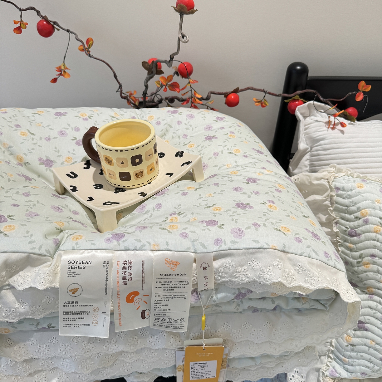 91家纺网 家纺一手货源 找家纺 莱豫家纺 2025新款全棉花边四季被5斤有同款床盖三件套 稚嫩蔷薇