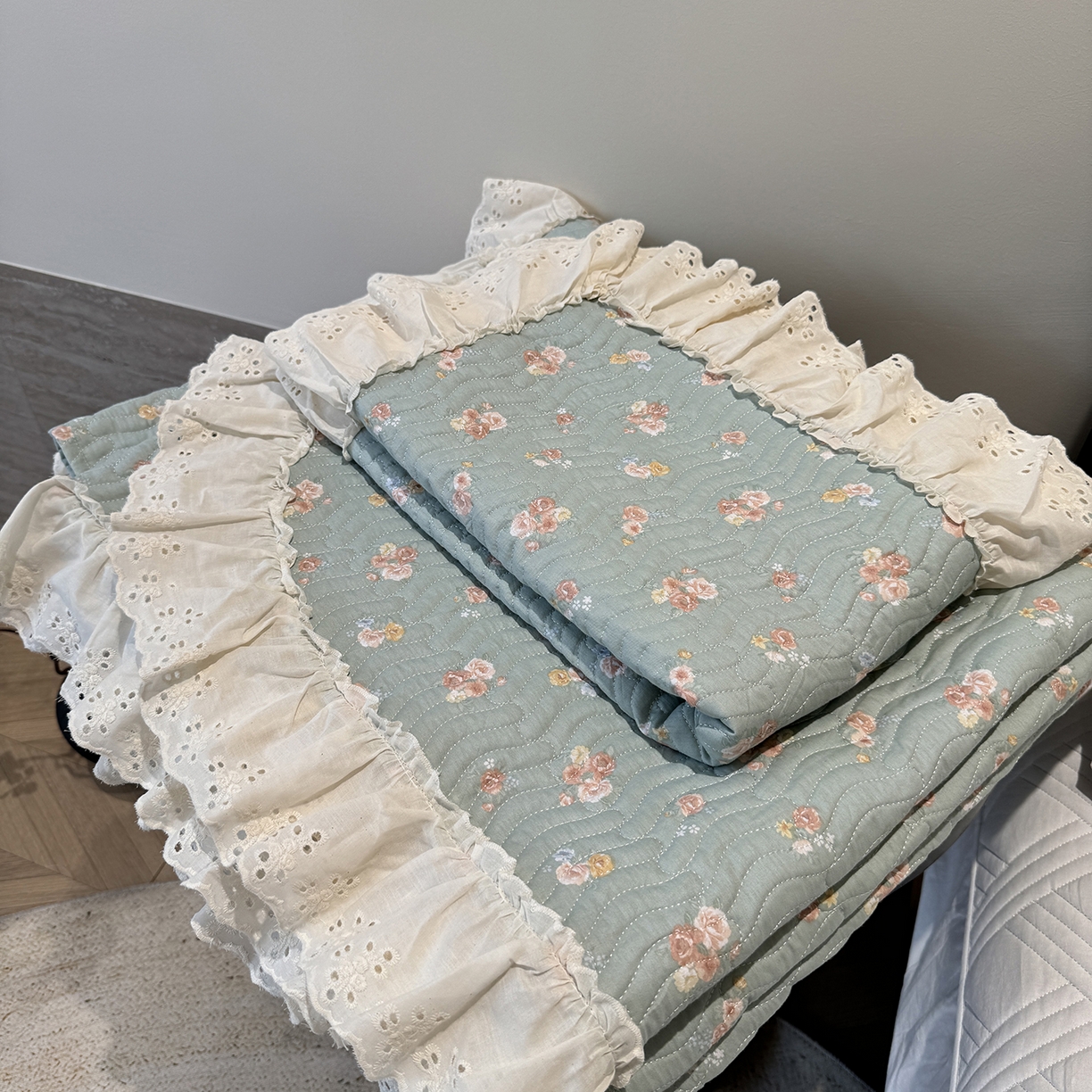 91家纺网 家纺一手货源 找家纺 莱豫家纺 2025秋冬新款纯棉床盖三件套可配同款四季被同款被套 沐辰花绿