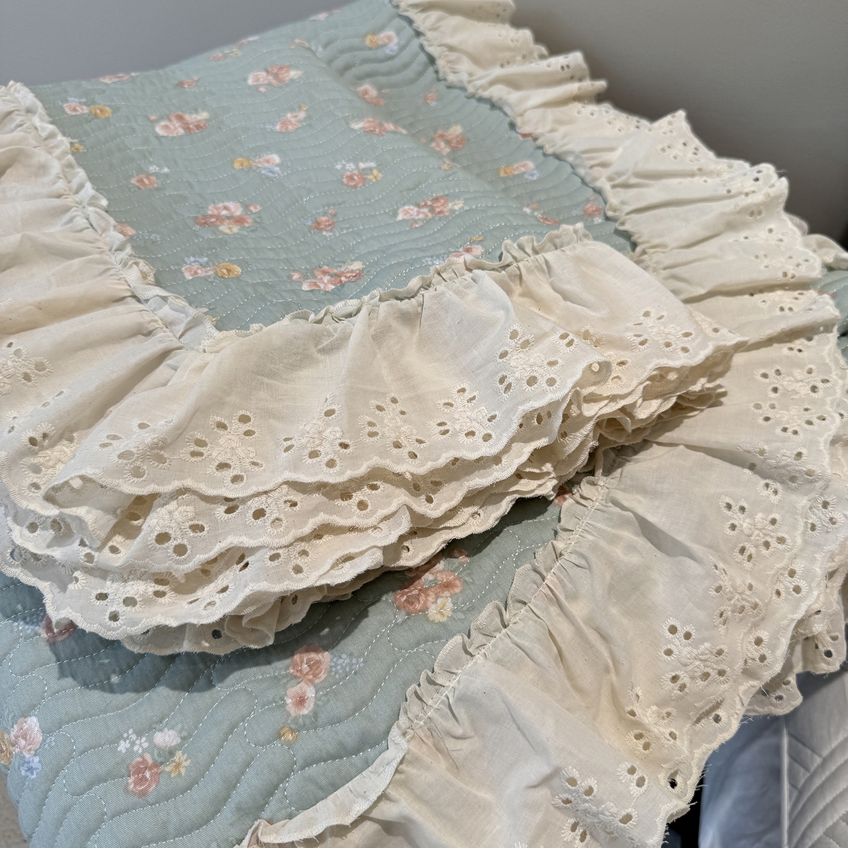 91家纺网 家纺一手货源 找家纺 莱豫家纺 2025秋冬新款纯棉床盖三件套可配同款四季被同款被套 沐辰花绿