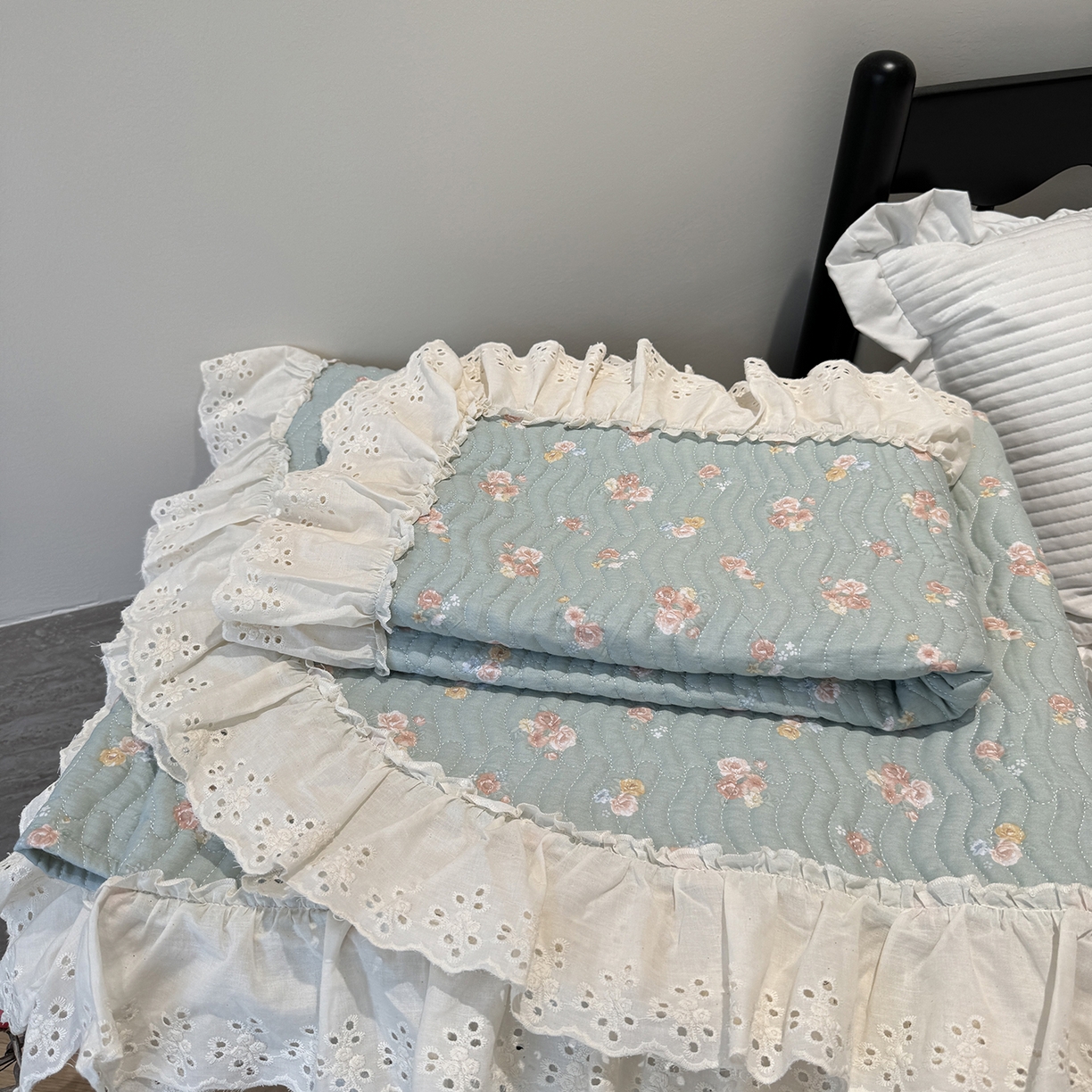 91家纺网 家纺一手货源 找家纺 莱豫家纺 2025秋冬新款纯棉床盖三件套可配同款四季被同款被套 沐辰花绿