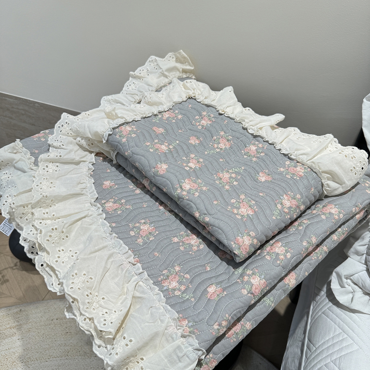 91家纺网 家纺一手货源 找家纺 莱豫家纺 2025秋冬新款纯棉床盖三件套可配同款四季被同款被套 沫婉