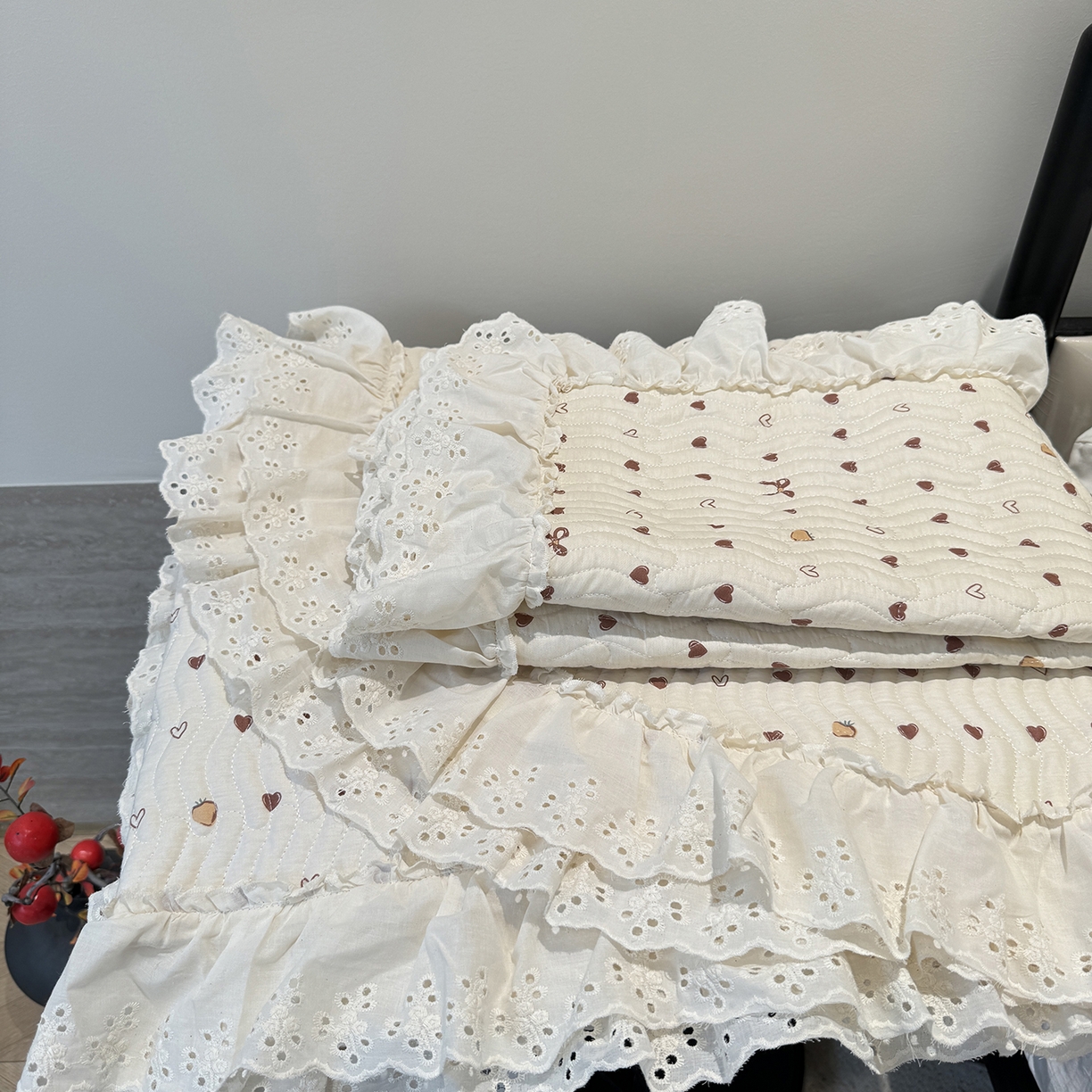 91家纺网 家纺一手货源 找家纺 莱豫家纺 2025秋冬新款纯棉床盖三件套可配同款四季被同款被套 小小爱心