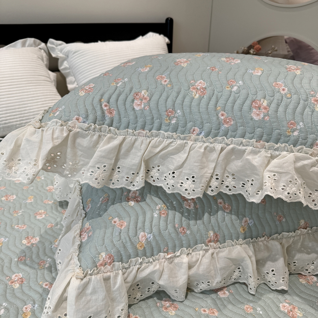 91家纺网 家纺一手货源 找家纺 莱豫家纺 2025秋冬新款纯棉床盖三件套可配同款四季被同款被套 沐辰花绿