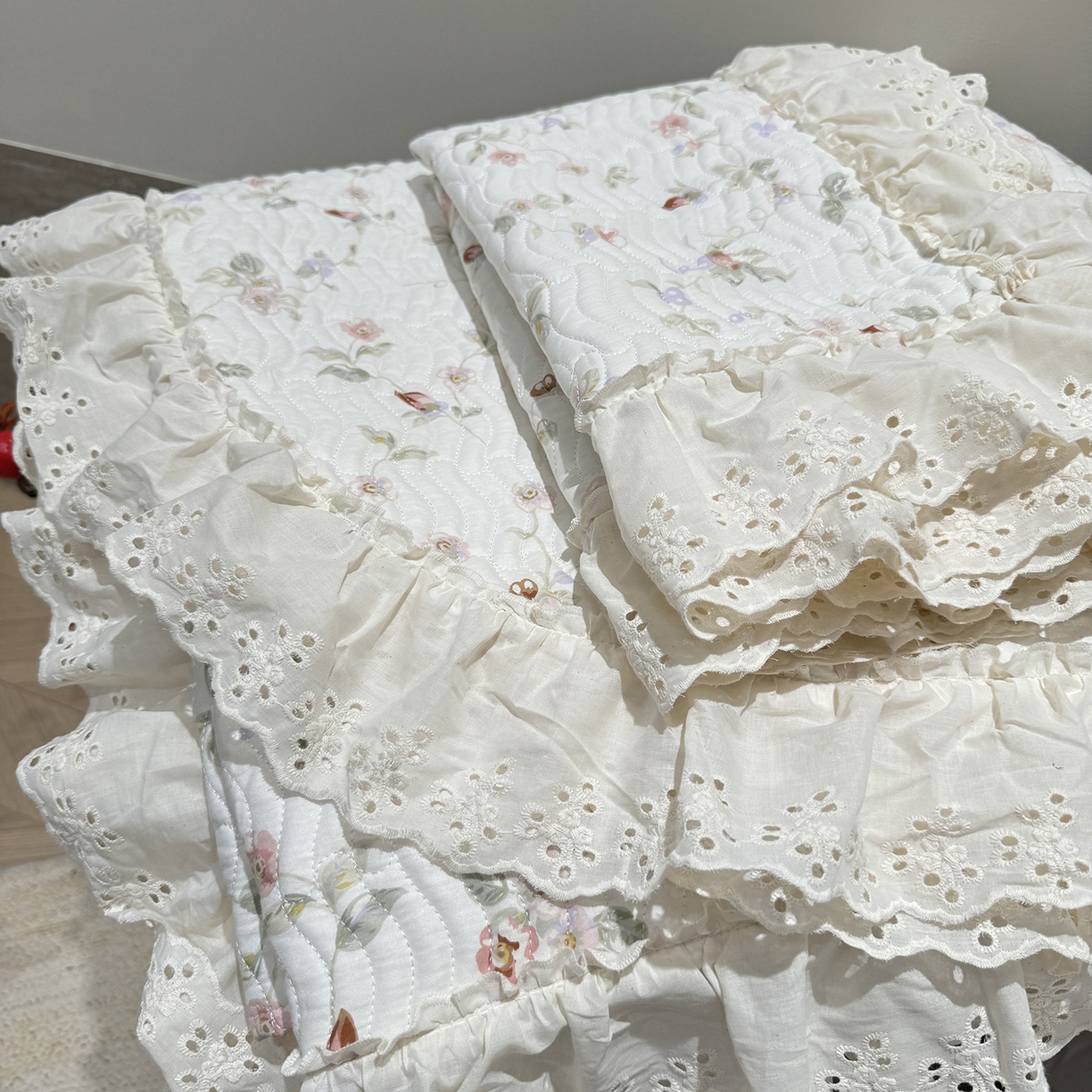 91家纺网 家纺一手货源 找家纺 莱豫家纺 2025秋冬新款纯棉床盖三件套可配同款四季被同款被套 薇语梦