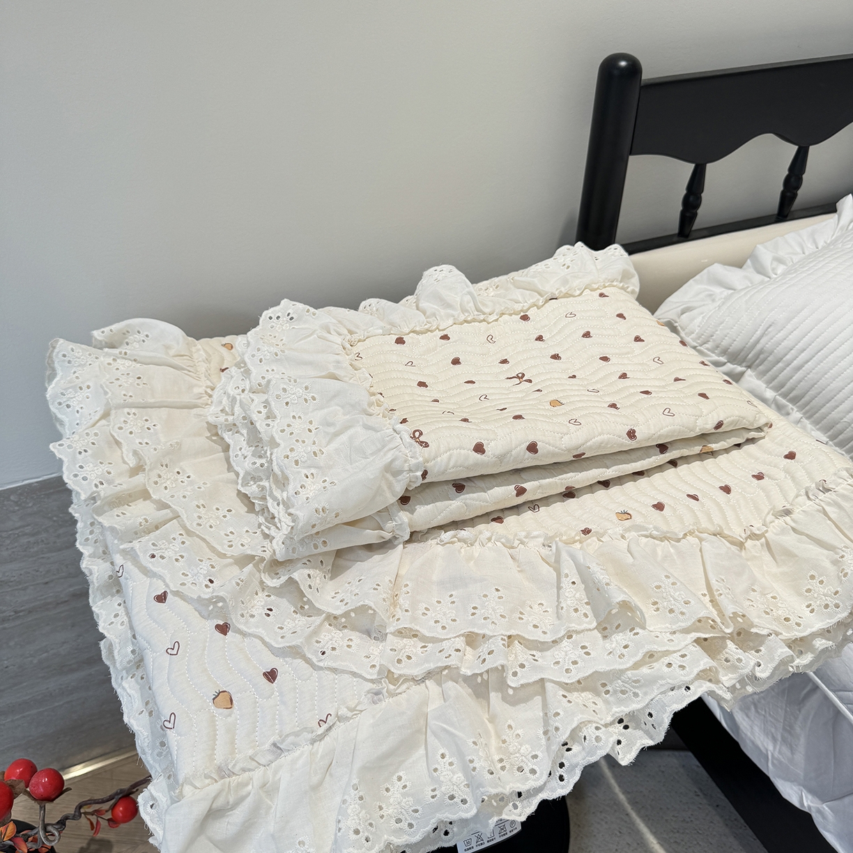 91家纺网 家纺一手货源 找家纺 莱豫家纺 2025秋冬新款纯棉床盖三件套可配同款四季被同款被套 小小爱心