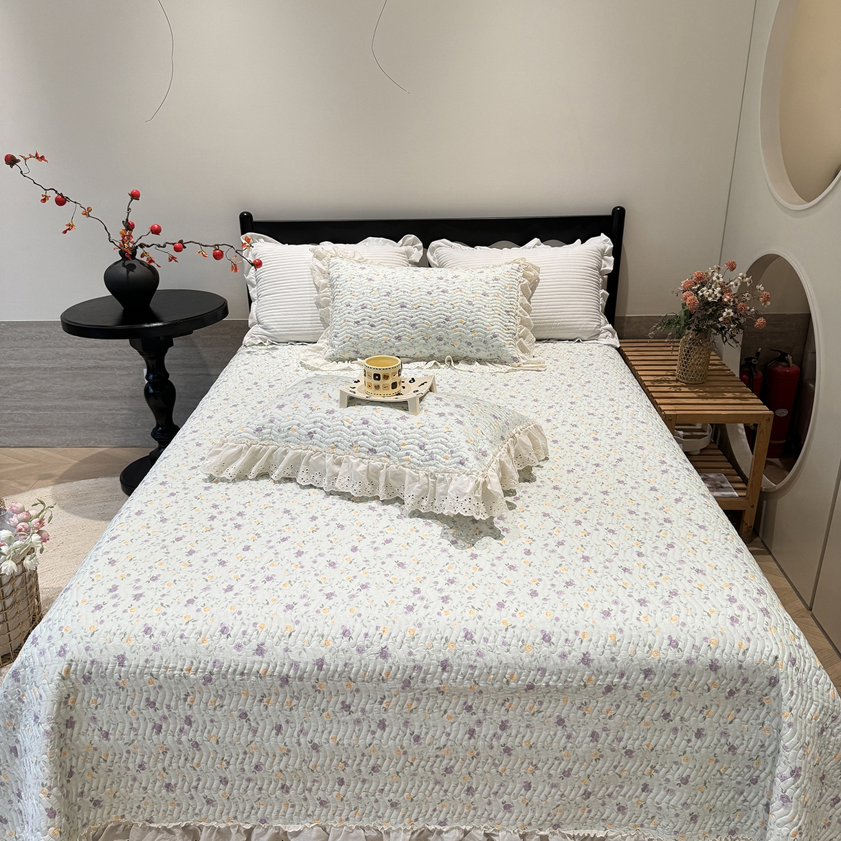 91家纺网 家纺一手货源 找家纺 莱豫家纺 2025秋冬新款纯棉床盖三件套可配同款四季被同款被套 稚嫩蔷薇