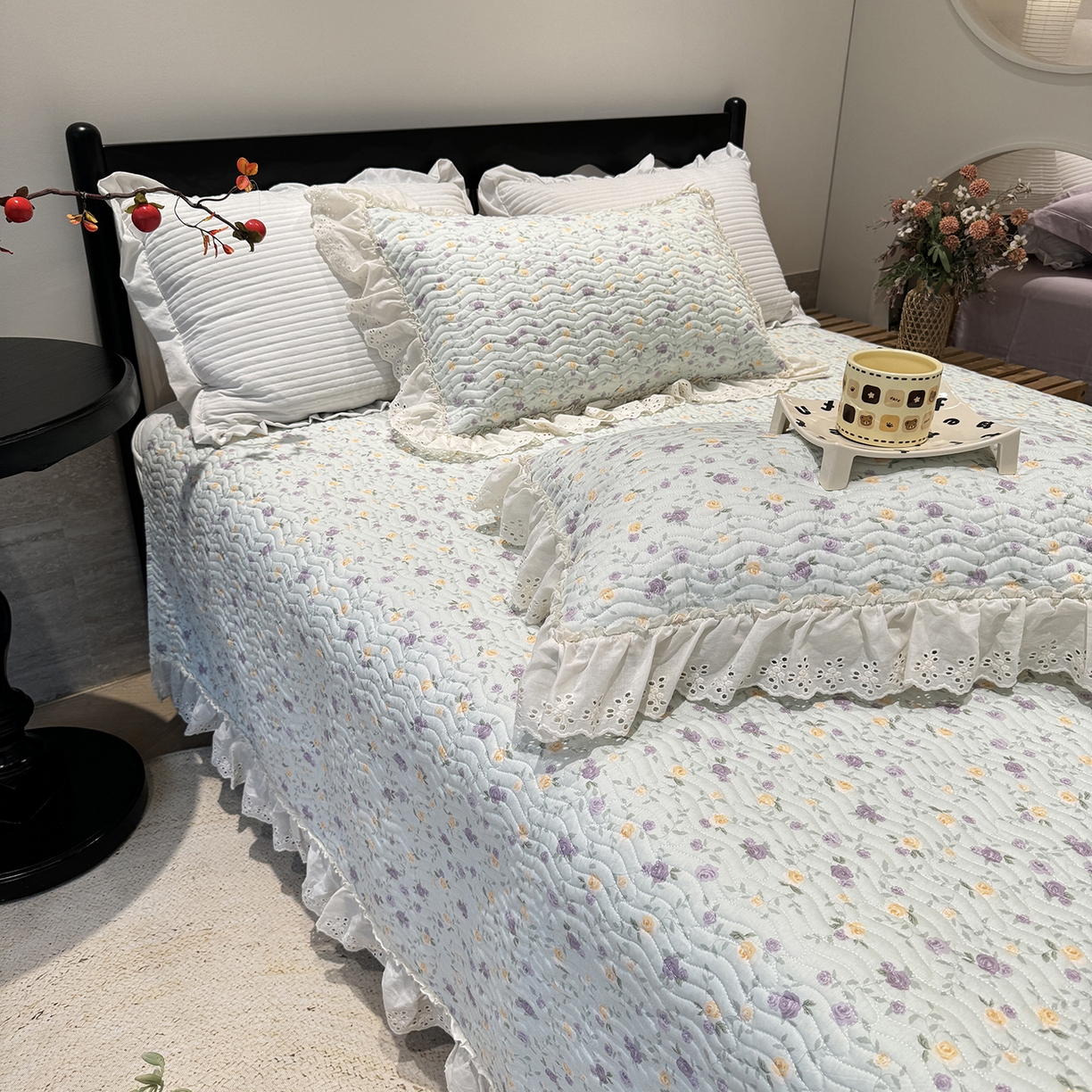 91家纺网 家纺一手货源 找家纺 莱豫家纺 2025秋冬新款纯棉床盖三件套可配同款四季被同款被套 稚嫩蔷薇