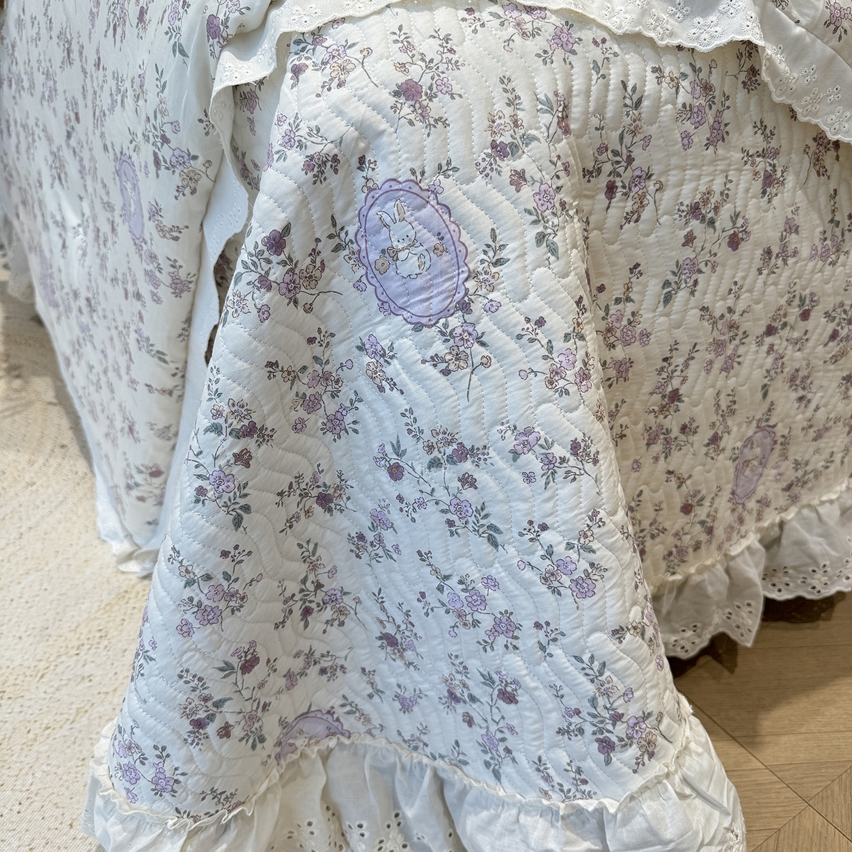 91家纺网 家纺一手货源 找家纺 莱豫家纺 2025秋冬新款纯棉床盖三件套可配同款四季被同款被套 紫悦