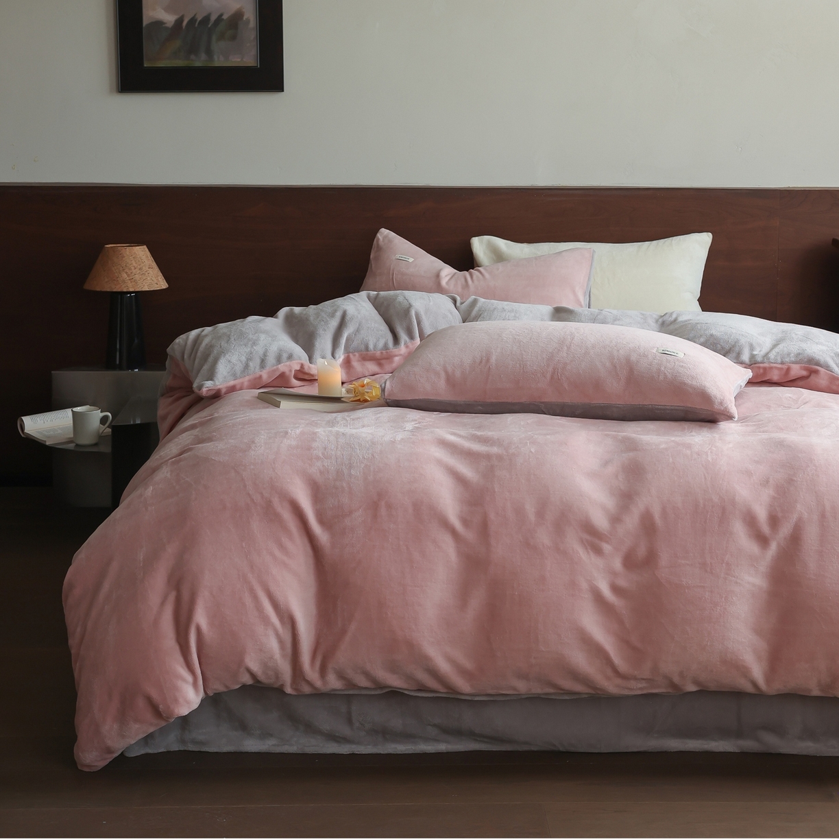 时光里 2025新款230克纯色双拼牛奶绒四件套 藕粉拼星际灰