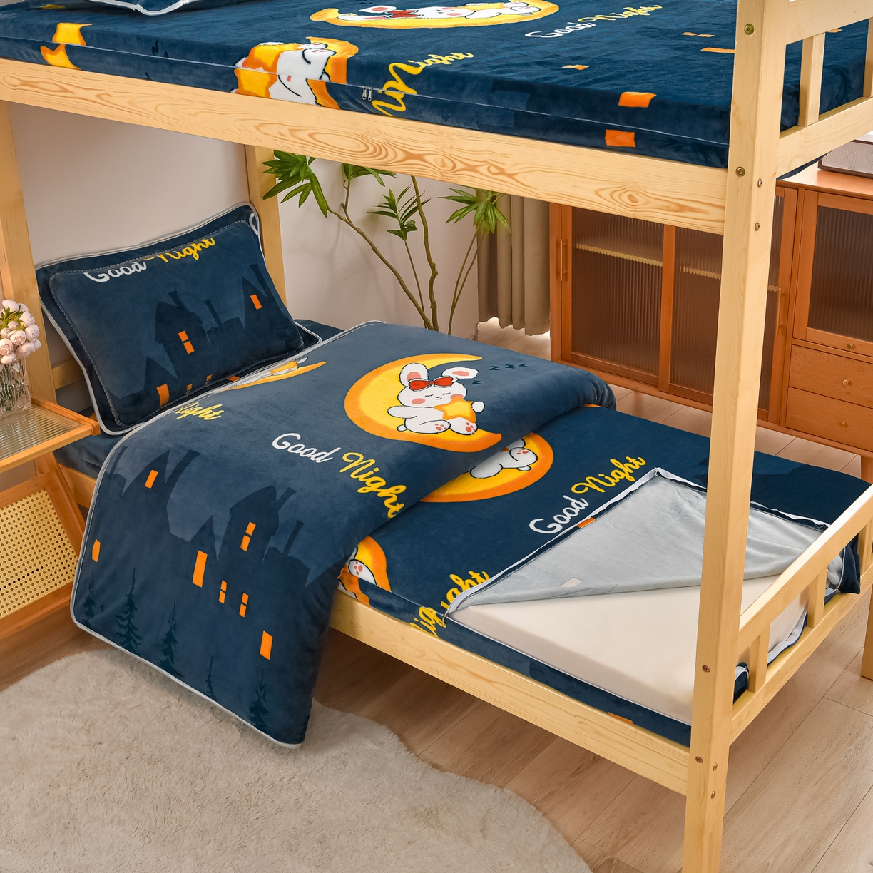 91家纺网 家纺一手货源 找家纺 （总）居尚家纺 2025新款牛奶绒学生三件套床褥套床笠三件套