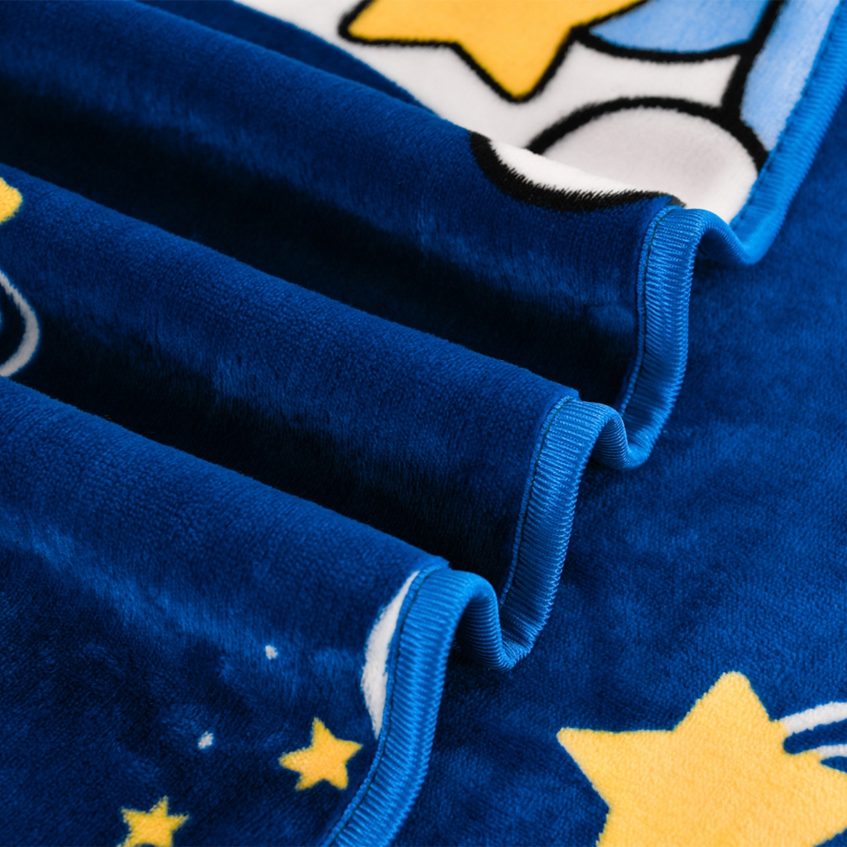 91家纺网 家纺一手货源 找家纺 居尚家纺 2025新款牛奶绒学生三件套床褥套床笠三件套 可爱熊