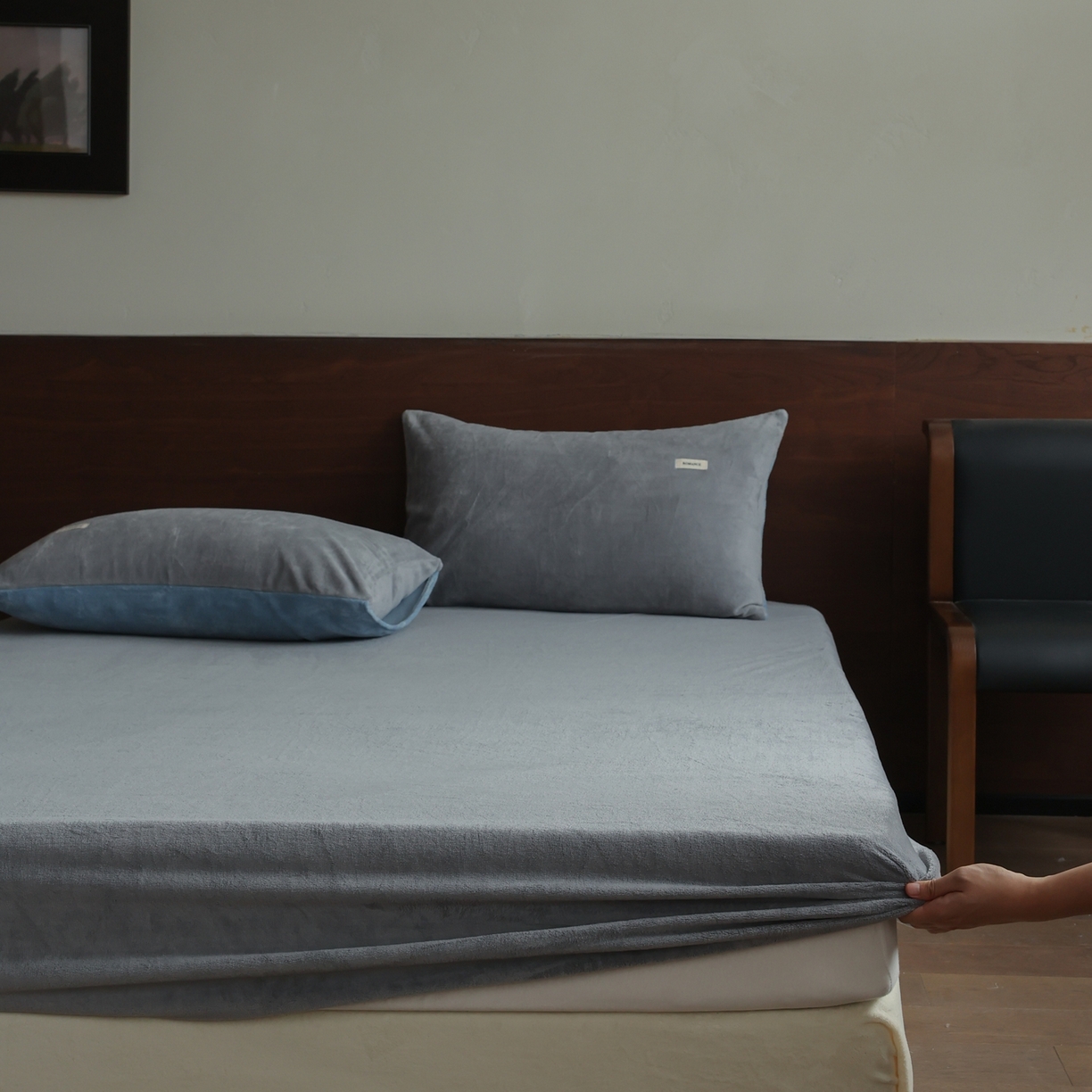 91家纺网 家纺一手货源 找家纺 （总）时光里 2025新款230克纯色双拼牛奶绒单床笠床笠单件